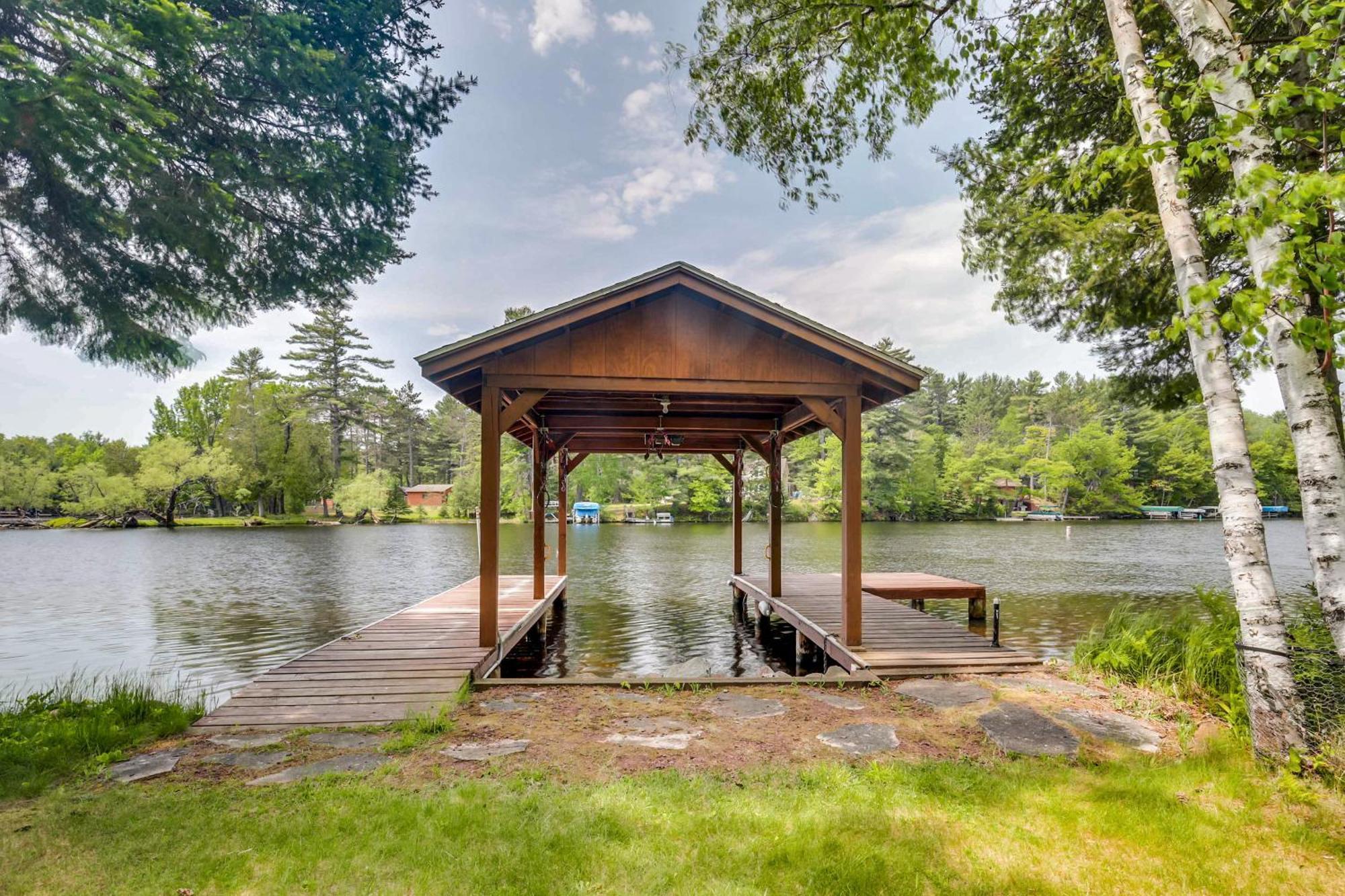 Waterfront Eagle River Home With Dock And Fire Pit! Kültér fotó