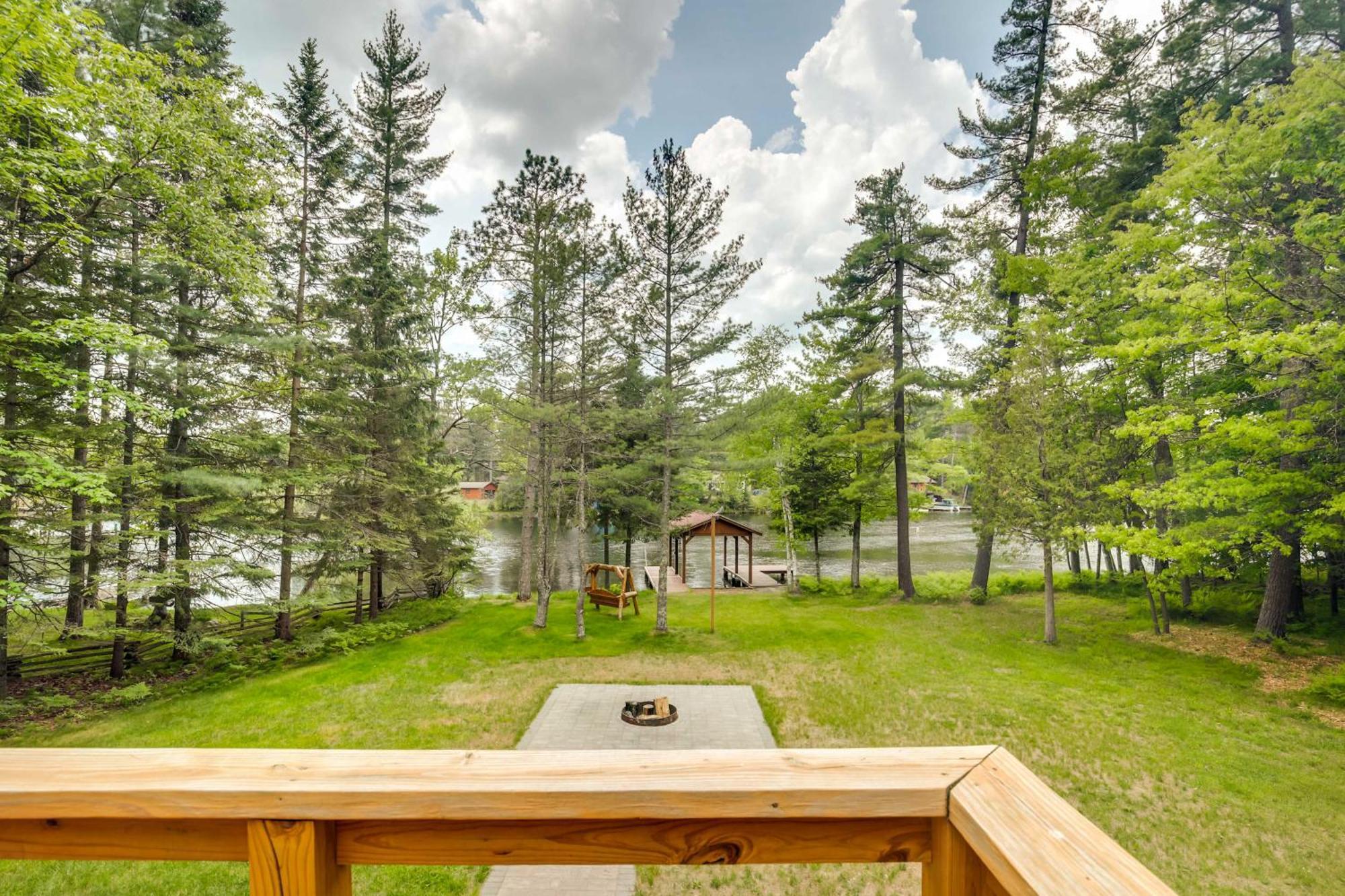 Waterfront Eagle River Home With Dock And Fire Pit! Kültér fotó